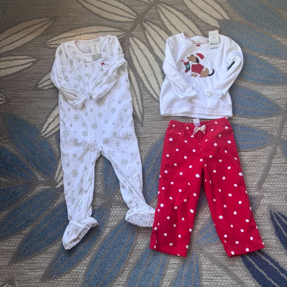 Carters NWT Toddler Girl Fleece Christmas Pajama Bundle Size 2T Snowflake/Dog